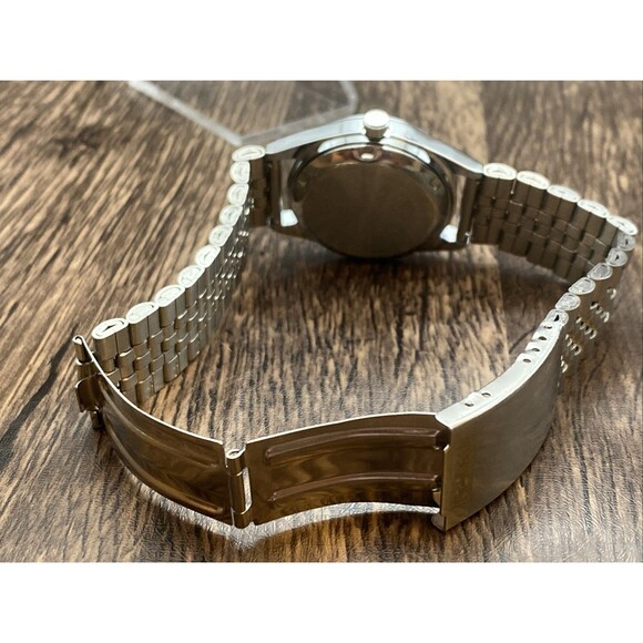 Vintage Seiko 5 Automatic Day Date Mens Watch Red Dial - Picture 10 of 11